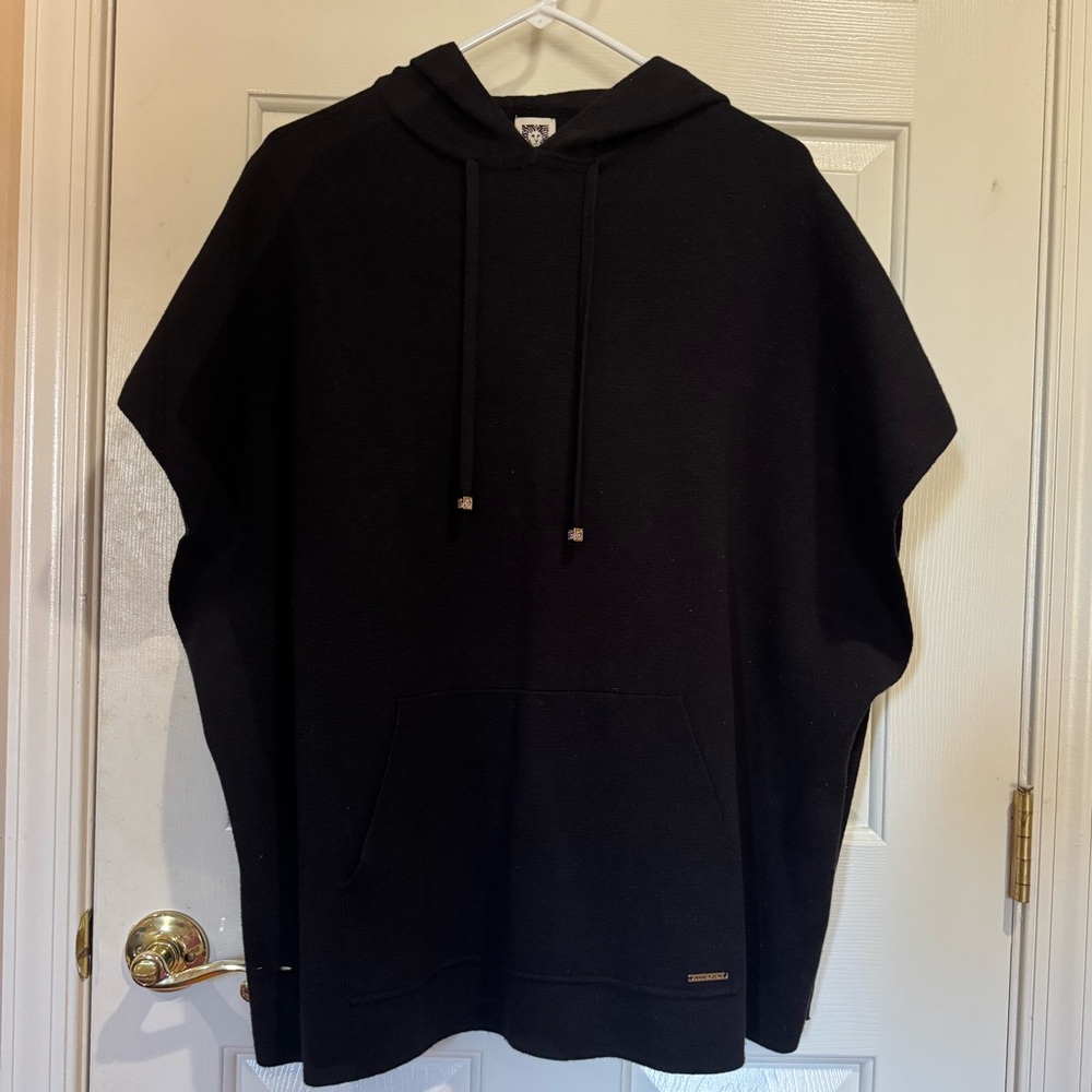 Anne Klein Black with Gold Hardware Hooded Pancho Size S